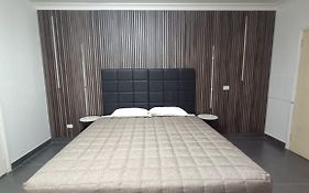 Cooee Motel